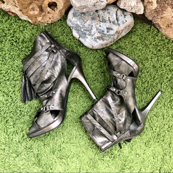 Carlos Santana Bootie - Picture 2 of 6